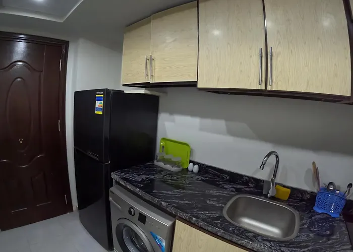 Sea La Vie Furnteched, Central, Front, Free Wifi Apartment *